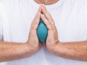תרגול שיטת פאולה - עבודה פשוטה עם כפות הידיים